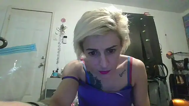 Snapshot of watermellonpussy chatting on May 2026 09:37:01 AM watermellonpussy online show from May 2026 09:37:01 AM