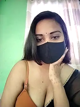 Snapshot of SimaRoy- chatting on May 2026 01:33:01 AM SimaRoy- online show from May 2026 01:33:01 AM