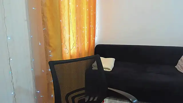 Snapshot of _madalexa_ chatting on March 2026 01:28:01 PM madalexa online show from March 2026 01:28:01 PM