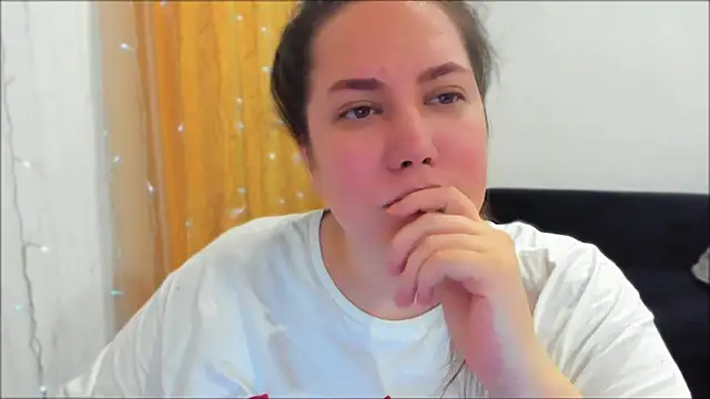 Snapshot of _madalexa_ chatting on April 2026 04:17:02 PM madalexa online show from April 2026 04:17:02 PM