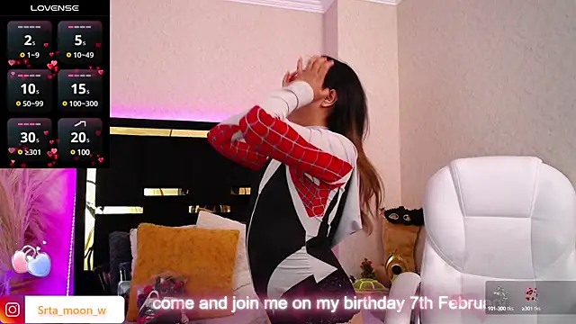 Snapshot of Moon_Water__ chatting on January 2025 11:11:02 AM Moon Water online show from January 2025 11:11:02 AM