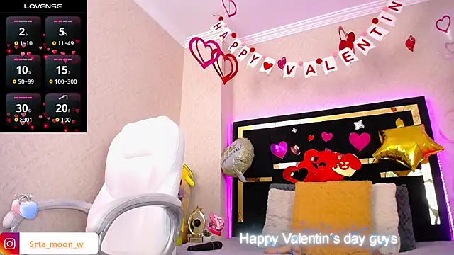 Snapshot of Moon_Water__ chatting on February 2025 02:23:01 PM Moon Water online show from February 2025 02:23:01 PM