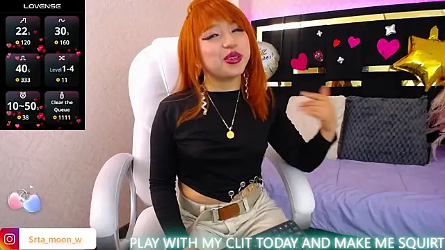 Snapshot of Moon_Water__ chatting on February 2025 01:00:02 PM Moon Water online show from February 2025 01:00:02 PM