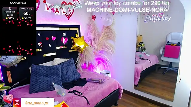 Snapshot of Moon_Water__ chatting on March 2025 08:31:02 PM Moon Water online show from March 2025 08:31:02 PM