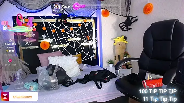 Snapshot of Moon_Water__ chatting on October 2025 11:54:01 AM Moon Water online show from October 2025 11:54:01 AM