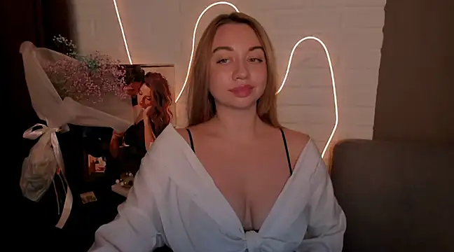 Snapshot of DanielaWisse chatting on January 2025 10:20:02 PM DanielaWisse online show from January 2025 10:20:02 PM