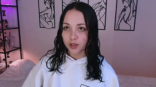 Megan Rodrigo online show from October 2025 05:12:02 PM