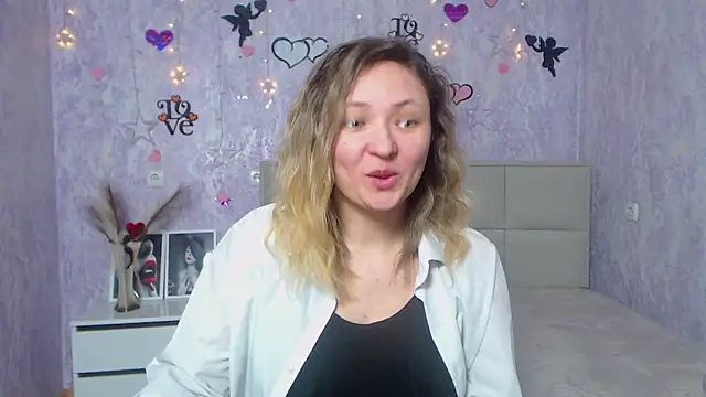 SallyVerda online show from February 2025 09:58:01 PM