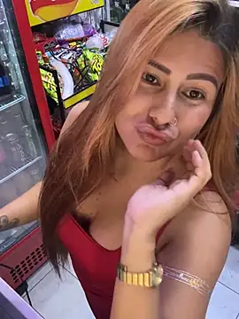 Snapshot of Amber_Martins_ chatting on February 2025 03:51:02 PM Amber Martins  online show from February 2025 03:51:02 PM