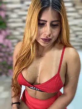 Snapshot of Amber_Martins_ chatting on September 2025 06:29:01 PM Amber Martins  online show from September 2025 06:29:01 PM