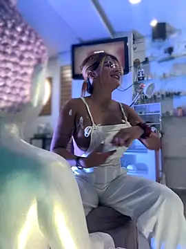 Snapshot of Amber_Martins_ chatting on September 2025 11:42:02 PM Amber Martins  online show from September 2025 11:42:02 PM