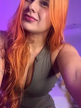 Amber Martins  online show from November 2025 01:15:01 AM