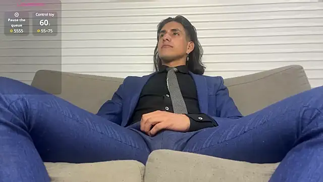 Tom blunt96 online show from January 2025 02:22:02 AM