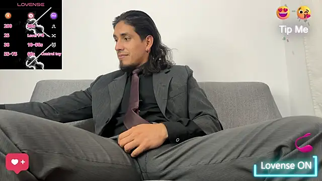 Tom blunt96 online show from October 2025 07:15:01 PM