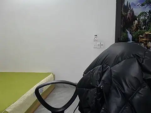 Love bug15 online show from January 2025 03:15:01 AM