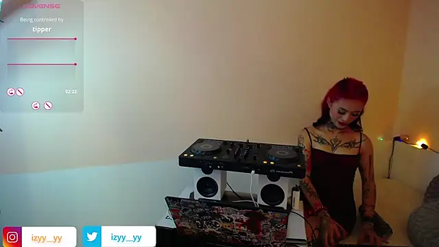 Snapshot of Isabella__dark chatting on December 2024 11:56:02 PM Isabella dark online show from December 2024 11:56:02 PM