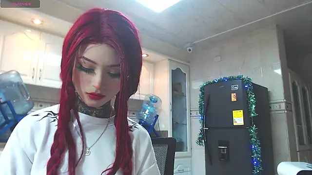 Snapshot of Isabella__dark chatting on December 2024 09:33:02 PM Isabella dark online show from December 2024 09:33:02 PM