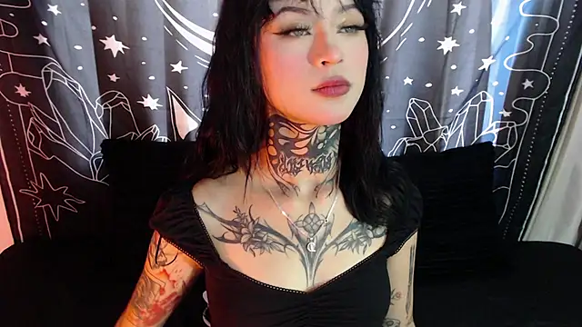 Snapshot of Isabella__dark chatting on January 2025 08:58:02 PM Isabella dark online show from January 2025 08:58:02 PM