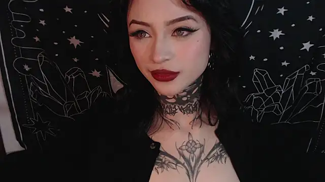 Snapshot of Isabella__dark chatting on January 2025 12:01:01 AM Isabella dark online show from January 2025 12:01:01 AM