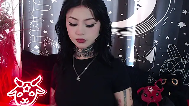 Snapshot of Isabella__dark chatting on February 2025 08:42:01 PM Isabella dark online show from February 2025 08:42:01 PM