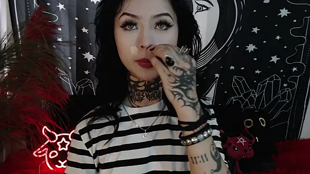 Snapshot of Isabella__dark chatting on February 2025 08:13:02 PM Isabella dark online show from February 2025 08:13:02 PM