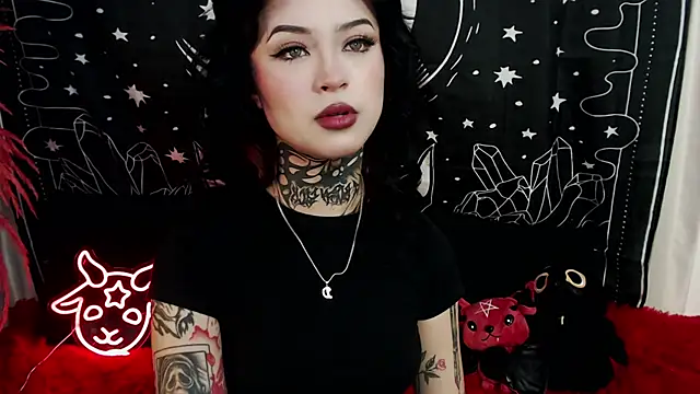 Snapshot of Isabella__dark chatting on March 2025 11:48:01 PM Isabella dark online show from March 2025 11:48:01 PM