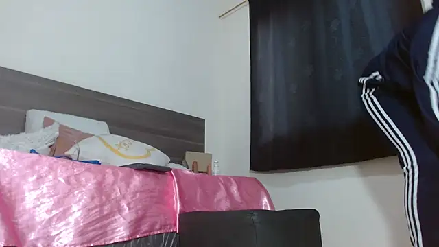 Snapshot of Mila_cams1_ chatting on February 2025 09:20:02 AM Mila cams1 online show from February 2025 09:20:02 AM