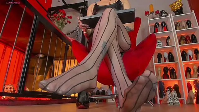 MistressAndre online show from November 2025 08:51:01 PM