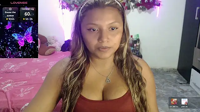 Snapshot of sexysusan4you chatting on July 2026 08:55:01 PM sexysusan4you online show from July 2026 08:55:01 PM
