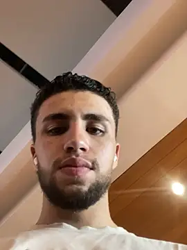 Snapshot of ever10183 chatting on April 2026 04:29:01 PM ever10183 online show from April 2026 04:29:01 PM