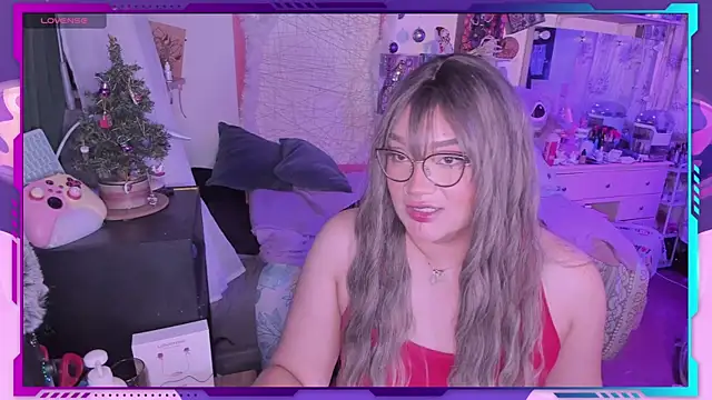 Snapshot of MegariaB chatting on December 2024 03:50:02 AM MegariaB online show from December 2024 03:50:02 AM