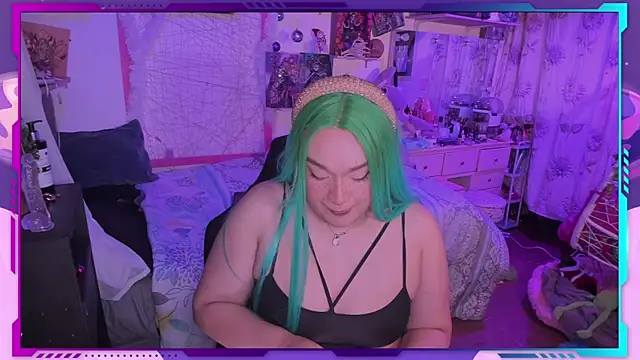 Snapshot of MegariaB chatting on December 2024 03:58:01 AM MegariaB online show from December 2024 03:58:01 AM