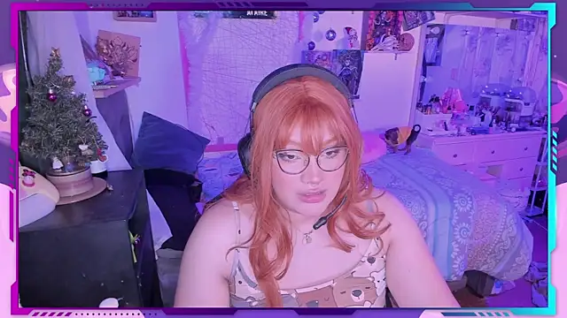 Snapshot of MegariaB chatting on December 2024 04:27:02 AM MegariaB online show from December 2024 04:27:02 AM