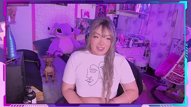 Snapshot of MegariaB chatting on February 2025 04:08:02 AM MegariaB online show from February 2025 04:08:02 AM