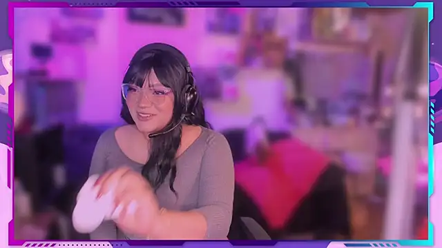 Snapshot of MegariaB chatting on November 2025 04:22:01 AM MegariaB online show from November 2025 04:22:01 AM