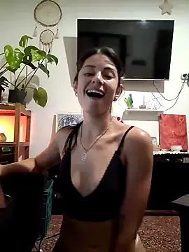 latinkiera online show from February 2025 10:43:02 PM