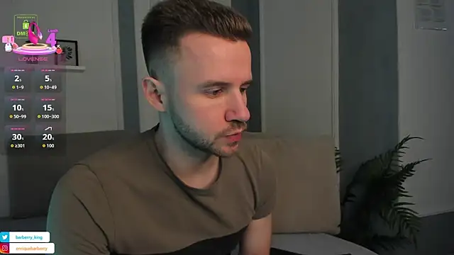 Snapshot of EnriqueBarberry chatting on March 2026 06:29:01 AM EnriqueBarberry online show from March 2026 06:29:01 AM