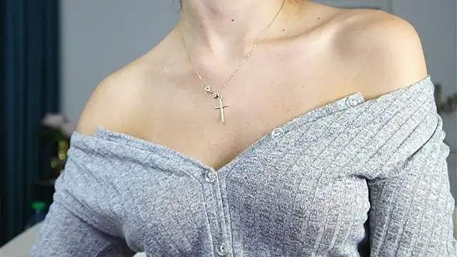 ivyleague  online show from October 2025 03:59:01 AM