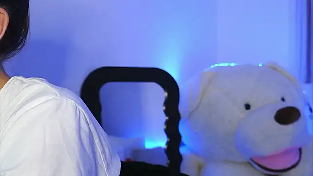 ivyleague  online show from March 2026 06:21:01 PM