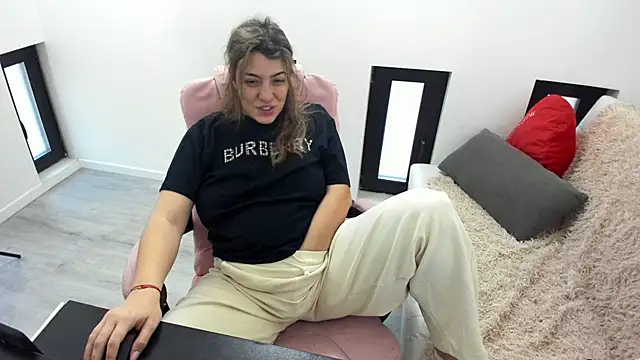 Dyana Kaylinn online show from March 2026 04:39:02 AM