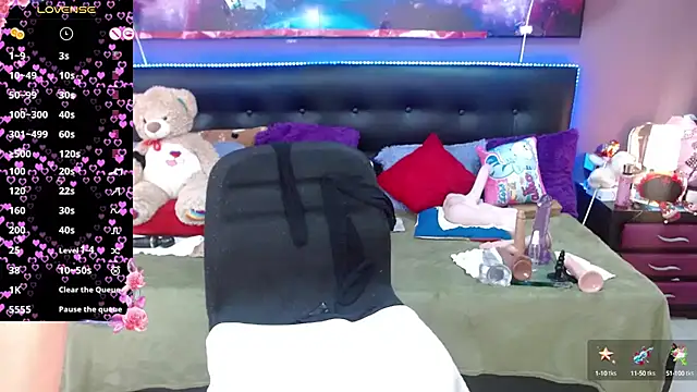 Snapshot of Nadia_84 chatting on March 2025 07:28:01 PM Nadia 84 online show from March 2025 07:28:01 PM