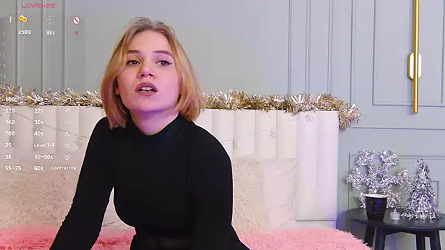 Snapshot of EllenaGreen chatting on January 2025 06:45:02 PM EllenaGreen online show from January 2025 06:45:02 PM