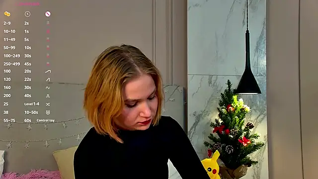 Snapshot of EllenaGreen chatting on January 2025 09:10:01 PM EllenaGreen online show from January 2025 09:10:01 PM