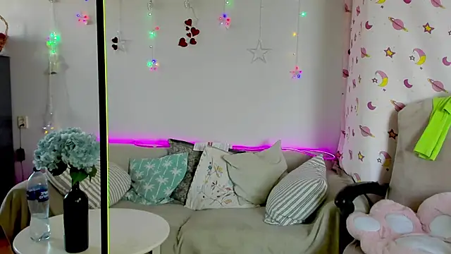 Snapshot of Evelyn_Harper@xh chatting on March 2025 08:51:01 AM Evelyn Harperxh online show from March 2025 08:51:01 AM