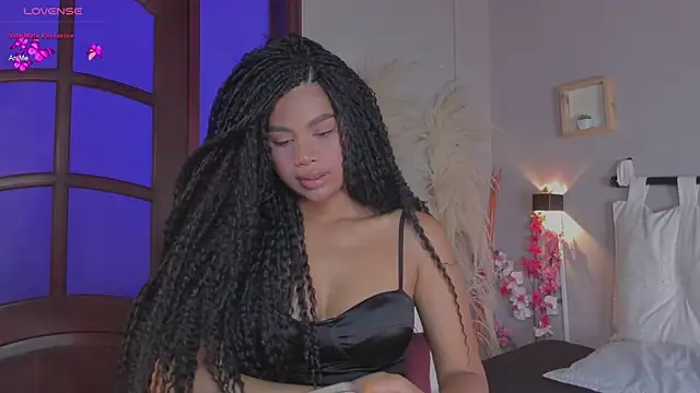 nayah   online show from January 2025 07:49:01 PM