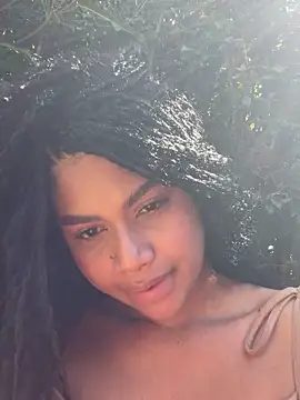 nayah   online show from January 2025 06:32:01 PM