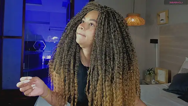 nayah   online show from September 2025 07:57:01 PM