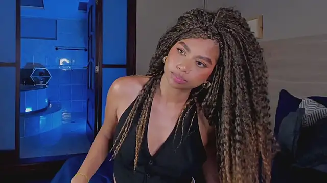 nayah   online show from October 2025 08:07:02 PM