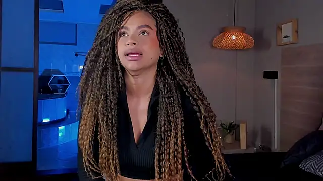 nayah   online show from October 2025 12:27:01 PM