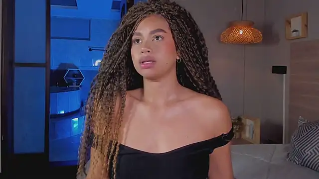 nayah   online show from October 2025 07:47:02 PM